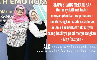 SIAPA BILANG MERANGKAK itu menyakitkan? Justru mengasyikan karena penasaran membayangkan hasilnya kedepan Selama bermanfaat tuk banyak orang hasilnya pasti menyenangkan.